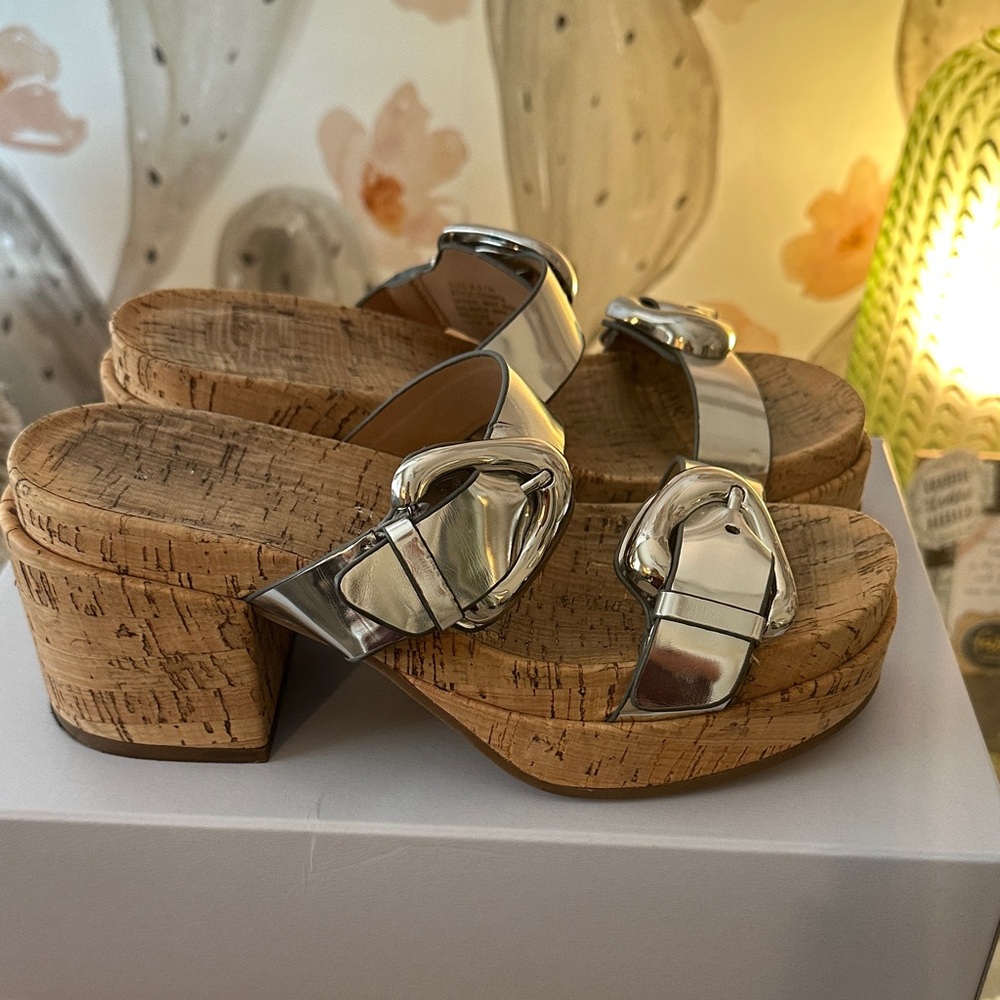 AEROSOLES Silver Buckle Sandals